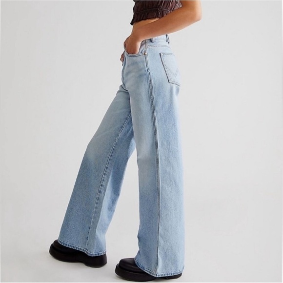 Wrangler Light Blue Flare Jeans - Picture 3 of 13